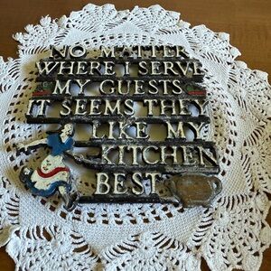 Vintage Kitchen Trivet w/Brass pot accent